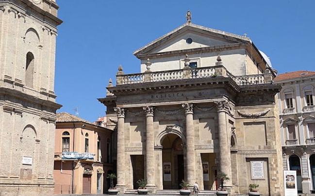 Cattedrale Santa Maria del Ponte